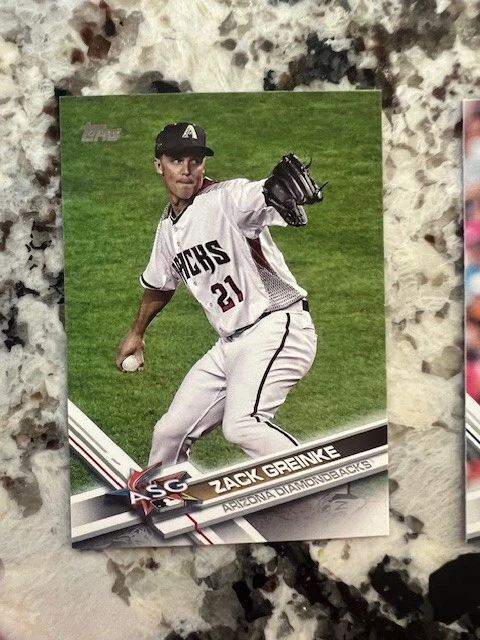 2017 TOPPS UPDATE SERIES CARD #s US1-US150 PICK YOUR CARD - Image 1 of 1