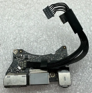 Apple MacBook Air 11" A1370 2011 OEM Carga E/S Audio USB Placa MagSafe Original - Imagen 1 de 3