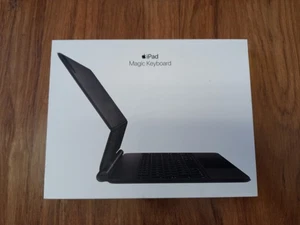 Apple Magic Keyboard for iPad Pro 11” & iPad Air 4th Gen (A2261) Black MXQT2LL/A - Picture 1 of 4