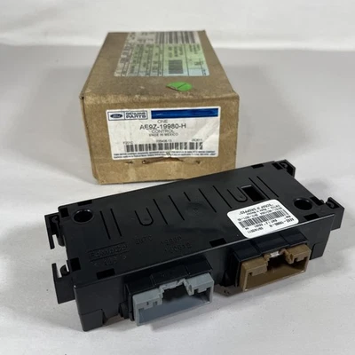 Genuine Ford Dash Heater Control Unit for 2010-2011 Lincoln MKT OEM AE9Z-19980-H - Image 1 of 4