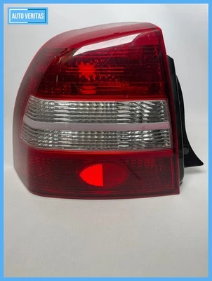 Original Kia Shuma (FB) rear lamp right back OK2B151140 - Image 1 of 4