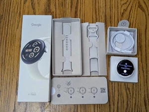 Google GA05736-US Pixel Watch 3 Smartwatch 45mm Porcelain Band/Polished Silver - Photo 1 sur 8