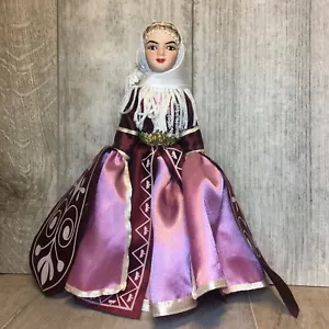Muñeca de porcelana en trajes populares Disfraz festivo Karachay - Imagen 1 de 12