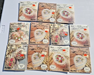 Lote de 11 kits de broches colgantes caja regalo reliquia bordado cinta seda bucilla - Imagen 1 de 20