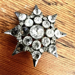Antiguo broche botón victoriano de gran tamaño con pasta de estrella de 8 puntos punta dorada**falta - Imagen 1 de 8