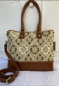 Bolso de Mano Patricia Nash “Lesina” Tapiz y Cuero C/B •NUEVO CON ETIQUETAS. #106 de 400. Precio de venta sugerido por el fabricante $399 - Imagen 1 de 9