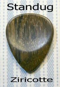 Dugain Contoured Pick - Ziricotte - Picture 1 of 1