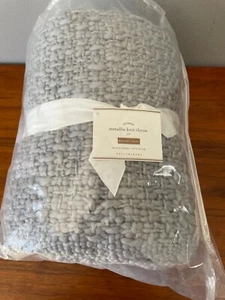 Pottery Barn Grau Metallic Acryl Überwurf Decke 50x60 Neu Strick Rustikal Luxe - Bild 1 von 3