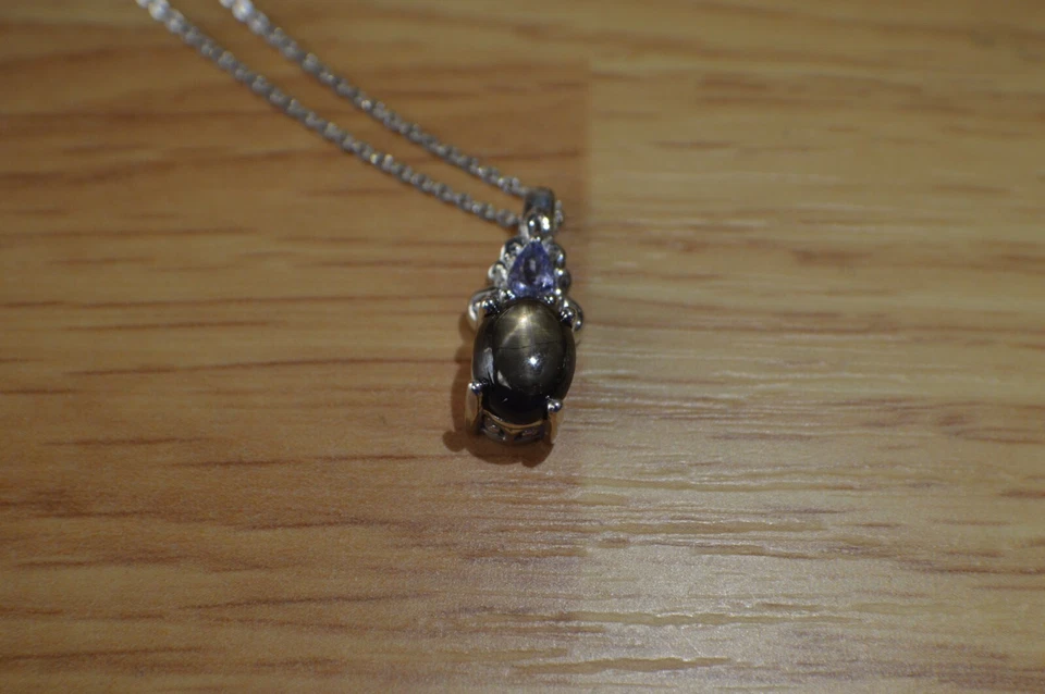 Colgante de zafiro/tanzanita estrella negra de 1,75 quilates cadena de platino de 20" sobre plata fina Foto 1 de 1