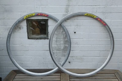 Rigida DP 18 Rennrad / Triathlon Drahtreifen Felgen 26"/571x13 32H - silber - Bild 1 von 4