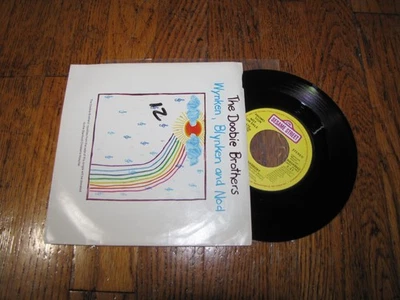 DOOBIE BROTHERS - WYNKEN, BLYNKEN AND NOD - SESAME STREET RECORDRS 7" SINGLE - Image 1 of 3