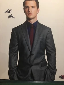 Freddie Stroma Signed 8x10 Photo Harry Potter Pitch Perfect LEAF COA - Picture 1 of 4