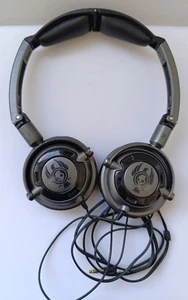 Skullcandy Lowrider On Ear Cuffie cablate Argento - Foto 1 di 6