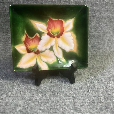 Japanese Cloisonné Green With Pink Floral With Stand Has A Small Chip On Corner - Image 1 of 4