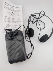 Radio Shack AM/FM Portable Radio Model 12-872– incl headphones- Works Great! - Picture 1 of 8