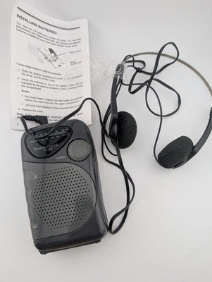 Radio Shack AM/FM Portable Radio Model 12-872– incl headphones- Works Great! - Image 1 of 4
