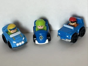 Fisher Price Wheelies auto da corsa blu, SUV blu lotto di 3 - Foto 1 di 13