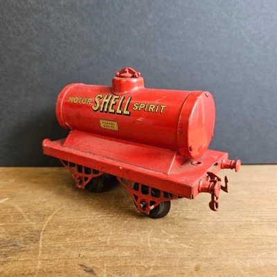 Hornby Series Shell Motor Spirit Tank Wagon O Gauge - Image 1 of 4