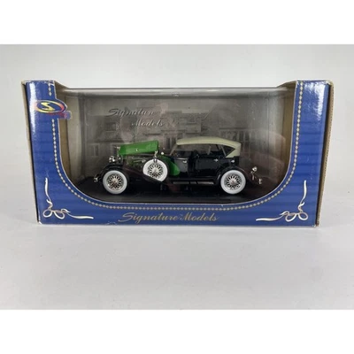 Signature Models 1934 Duesenberg Green/Black Diecast Car Model 1:32 Scale - Image 1 of 4