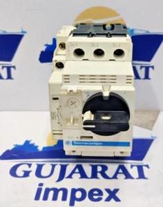TELEMECANIQUE GV2-P32 24-32A circuit breaker manual motor starter with rotary - Picture 1 of 7