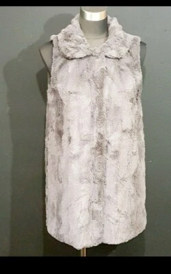 Colete de pele sintética cinza Forever 21 tamanho pequeno - Imagem 1 de 4