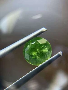 0.88Ct Demantoid Garnet - Rare Russian Round Gemstone, Andradite Garnet - D5.8mm - Picture 1 of 5