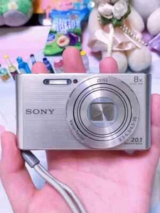 Sony DSC-W830 Digital Camera Cyber-Shot 20.1MP 8x zoom Silver - 90% New - Picture 1 of 6