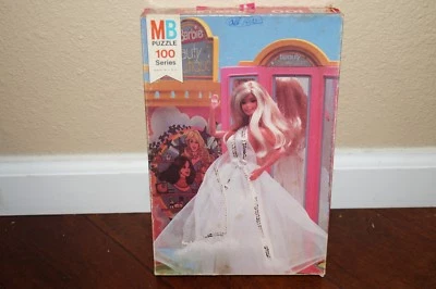 复古 1977 年 Milton Bradley 美泰芭比娃娃拼图(完整) — 第 1/4 张图片