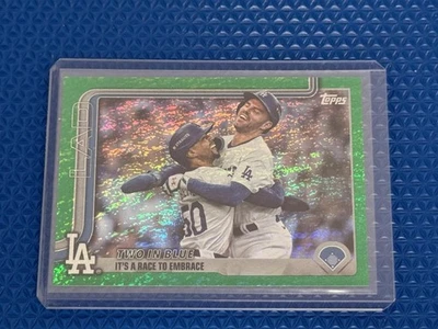 2025 Topps Series 2 Two In Blue Betts/Freeman Green Foil Board # 98/99 - Image 1 of 2
