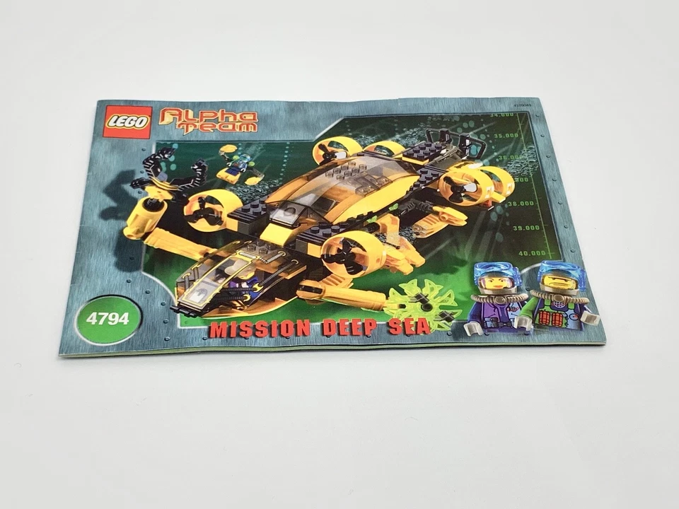 Lego 4794 - Alpha Team Command Sub - 2002 - Manual ONLY!!! - Image 1 of 1
