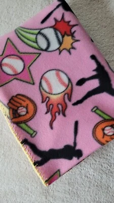 Nueva manta/tiro de lana con estampado de softbol con borde de ganchillo aproximadamente 47" por 67" Foto 1 de 3