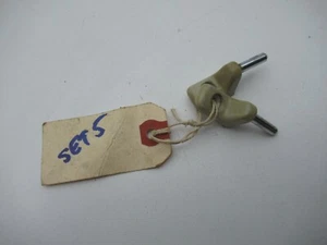 Porsche 356 B T6 / C Sun Visor Mounting Pivots (Left and Right) 64473133102 - Picture 1 of 4