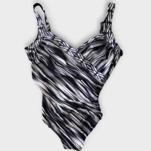 Miraclesuit L56110 Damen Badeanzug Gr. 12 Bedruckt Schwarz Weiß Einteiler Bauch - Bild 1 von 10