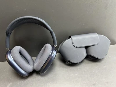 Apple AirPods Max 2nd Gen USB Type C Midnight Headphones, Superb Condition - Image 1 of 4
