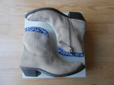 $890 Golden Goose Young Western Botines Bandana Borde Gamuza Beige Tostado 37 EE. UU. 7 NUEVO EN CAJA Foto 1 de 4