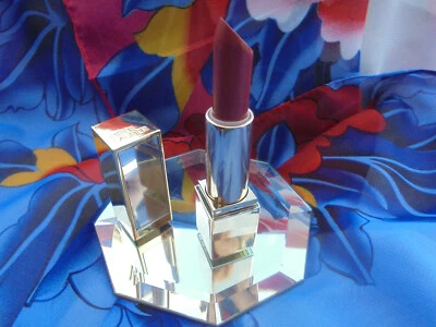 ESTEE LAUDER Pure Color Envy Rebellious Rose Lippenstift mit Spiegelhülse - Bild 1 von 3