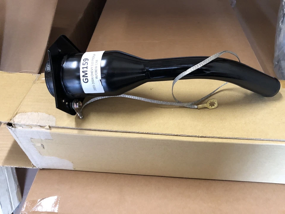 Cuello de llenado de combustible para camioneta Chevrolet S10 2003 2004 doble cabina solamente Foto 1 de 1