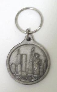 New York City Harbor Statue of Liberty Key Ring Pewter - Picture 1 of 1