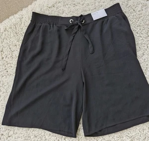 MATALAN/PAPAYA LADIES BLACK LIGHTWEIGHT SHORTS- 18- BNWT - Picture 1 of 8