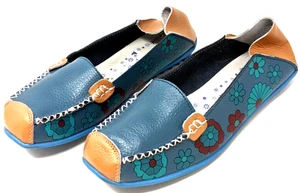 Womens Blue Floral Print Leather Driving Mocs Loafers Flats 9.5 Art to Wear - Picture 1 of 15