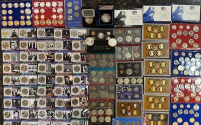 Large Estate Coin Lot Silver, Eagles 90% silver 40% silver proof sets #2 - Image 1 of 4