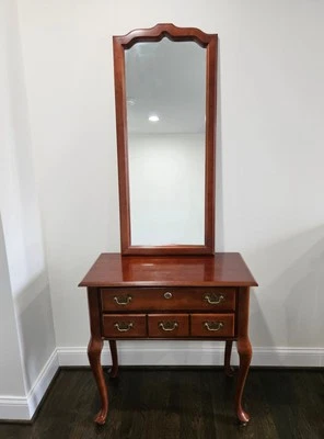 Vintage Queen Anne Entryway Table With Lockable Drawer And Separate Mirror - Image 1 of 4