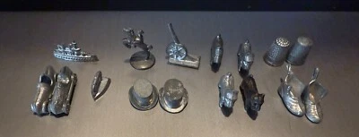 Piezas clásicas de monoplasia: personajes, hoteles, casas, dados, propiedades y cartas Foto 1 de 4