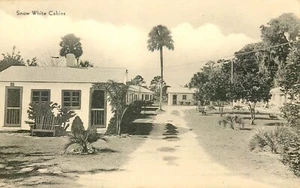 SNOW WHITE CABINS, DAYTONA BEACH, FLORIDA, VINTAGE POSTCARD (G675) - Picture 1 of 2