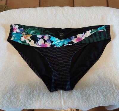 XL~Coco Reef~Bikini Swimsuit Bottoms~Geometric Print~Neat Twist Belt Accent - Image 1 of 4