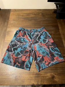 EXCELLENT lululemon Tropical Shadow Pace Breaker Linerless Short 9" Size Medium - Bild 1 von 9