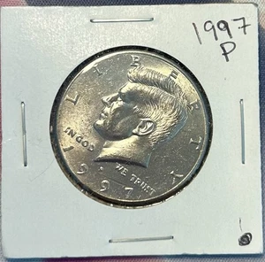 1997-P Kennedy Half Dollar zirkuliert Top Zustand - Bild 1 von 2