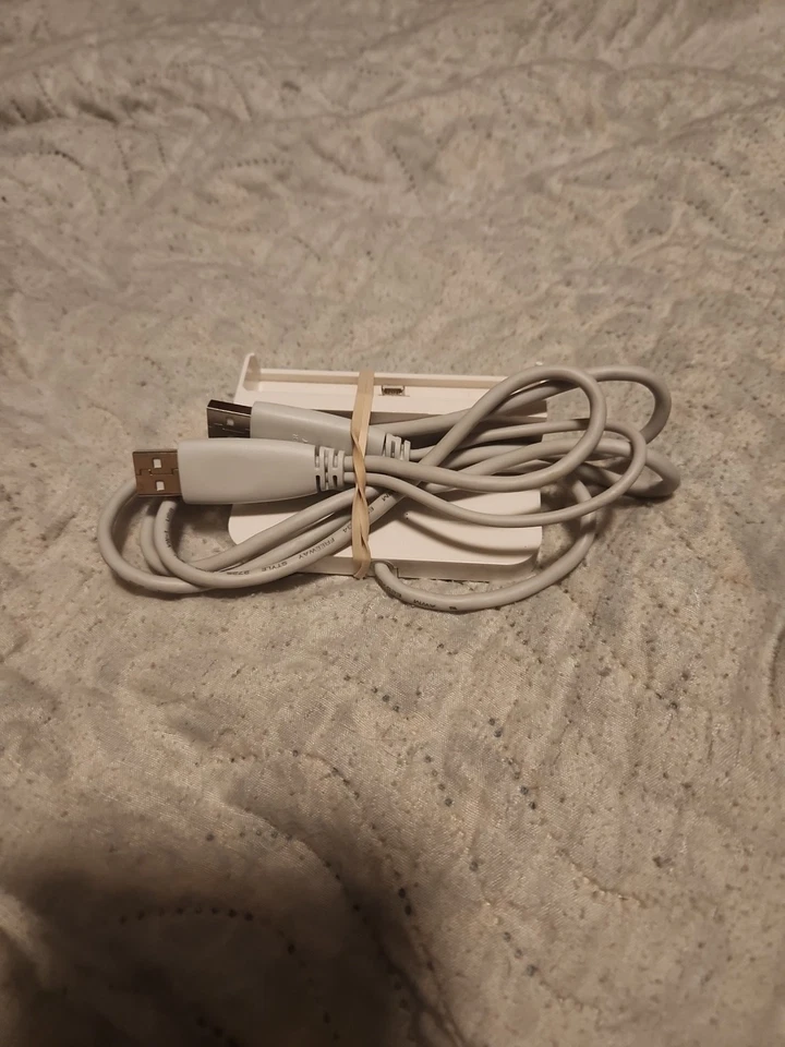 Seagate FreeAgent Go Dock 100524044 With USB Cable Docking Station Only Preowned - Image 1 of 1