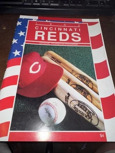 Cincinnati Reds MLB 1992 Official Yearbook Program With Unused Scorecard - Picture 1 of 4