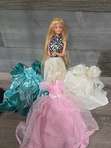 Barbie Vintage With Dresses And Earrings Ring Preowned - Picture 1 of 16
